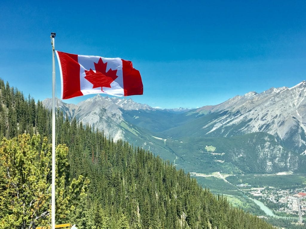 Live Abroad: 10 Reasons to Choose Canada for Your New Home